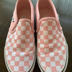 Women’s vans sneakers. Size 6.5 Pink and white checkered. Only worn one time.